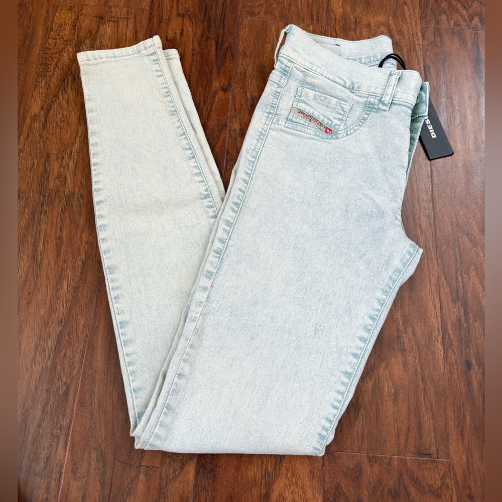 New Diesel Womens Blue Slim Fit Jeans with Washed Texture Size 27